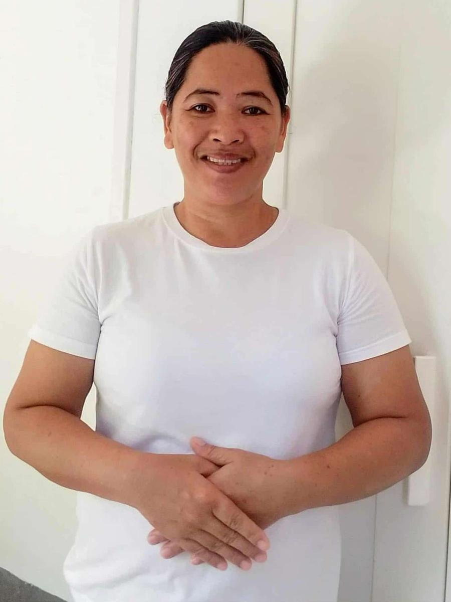 菲律賓 女傭 BALLESTEROS