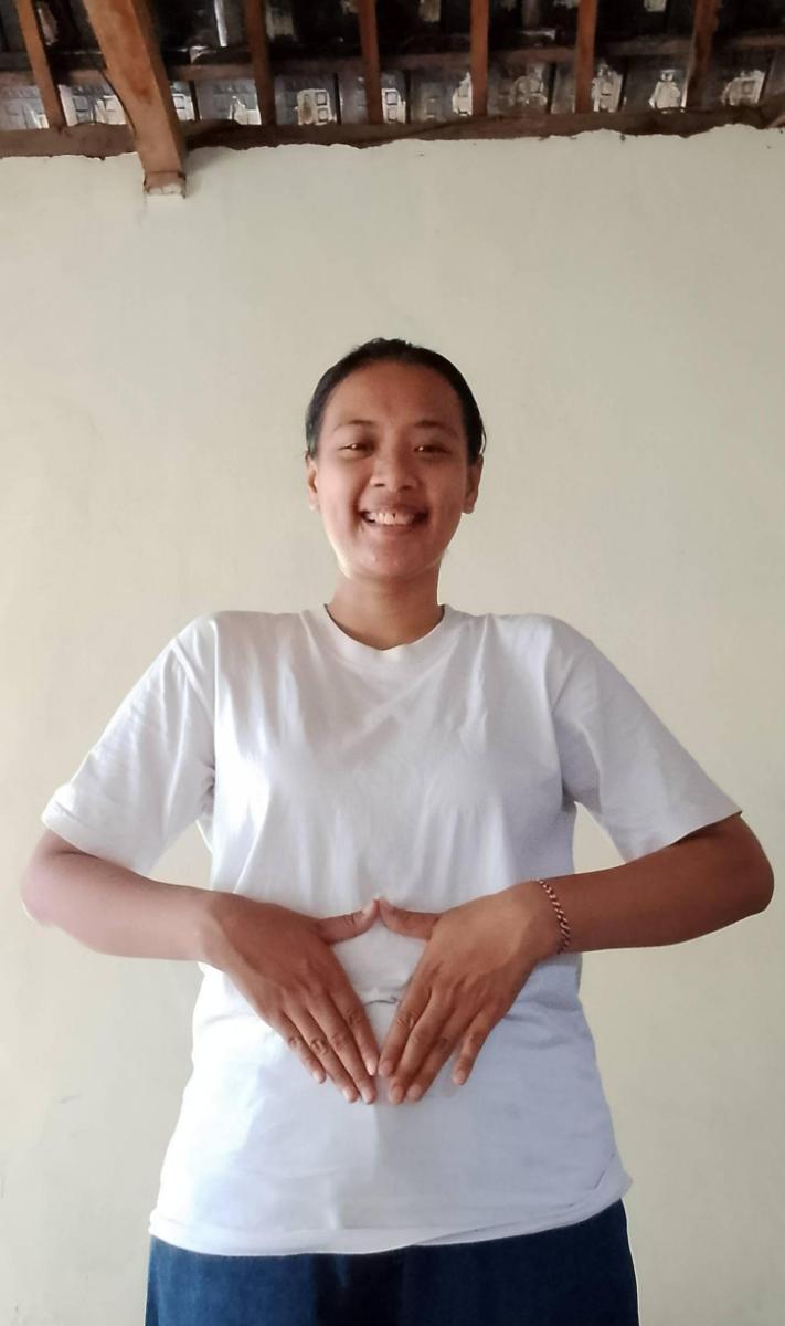 印尼 女傭 INDAH SUKMA DEWI